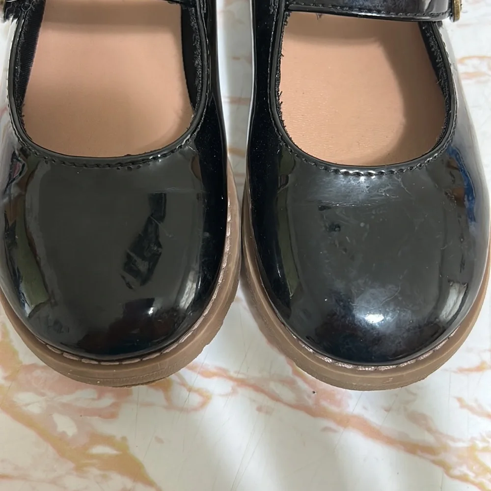 Little girls shoes